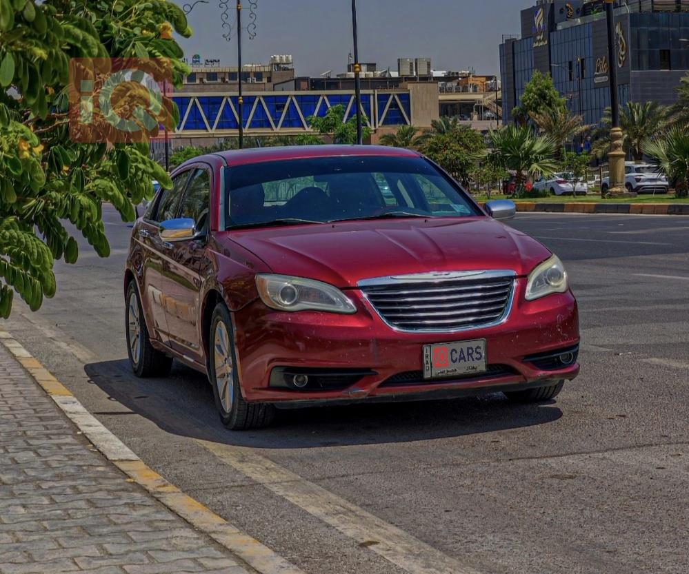 كرايسلر 200